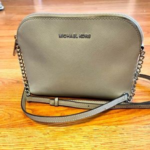 Micheal Kors crossbody